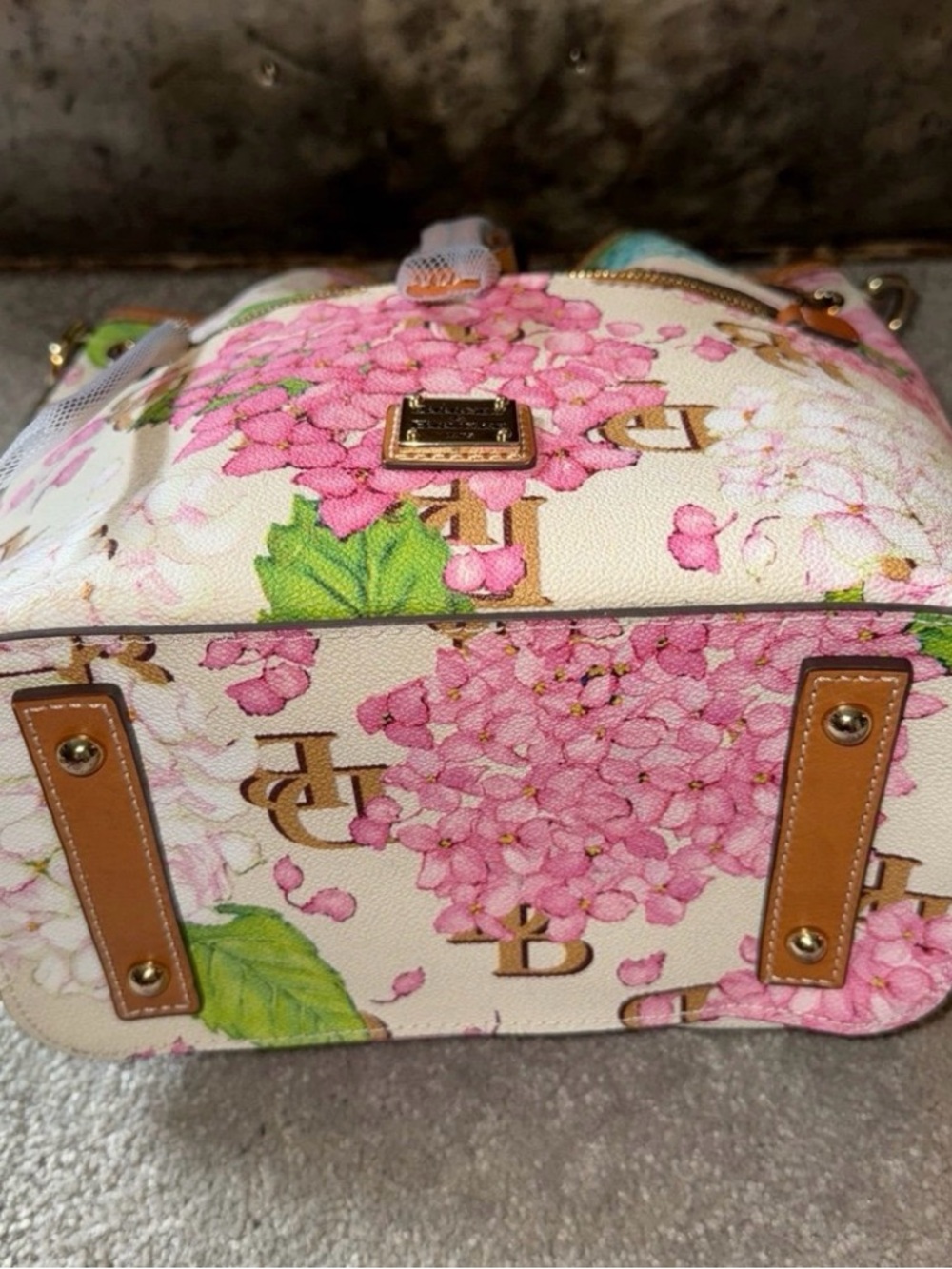 Dooney & Bourke Hydrangea Drawstring Hobo Bag in coated cotton - Picture 5 of 12